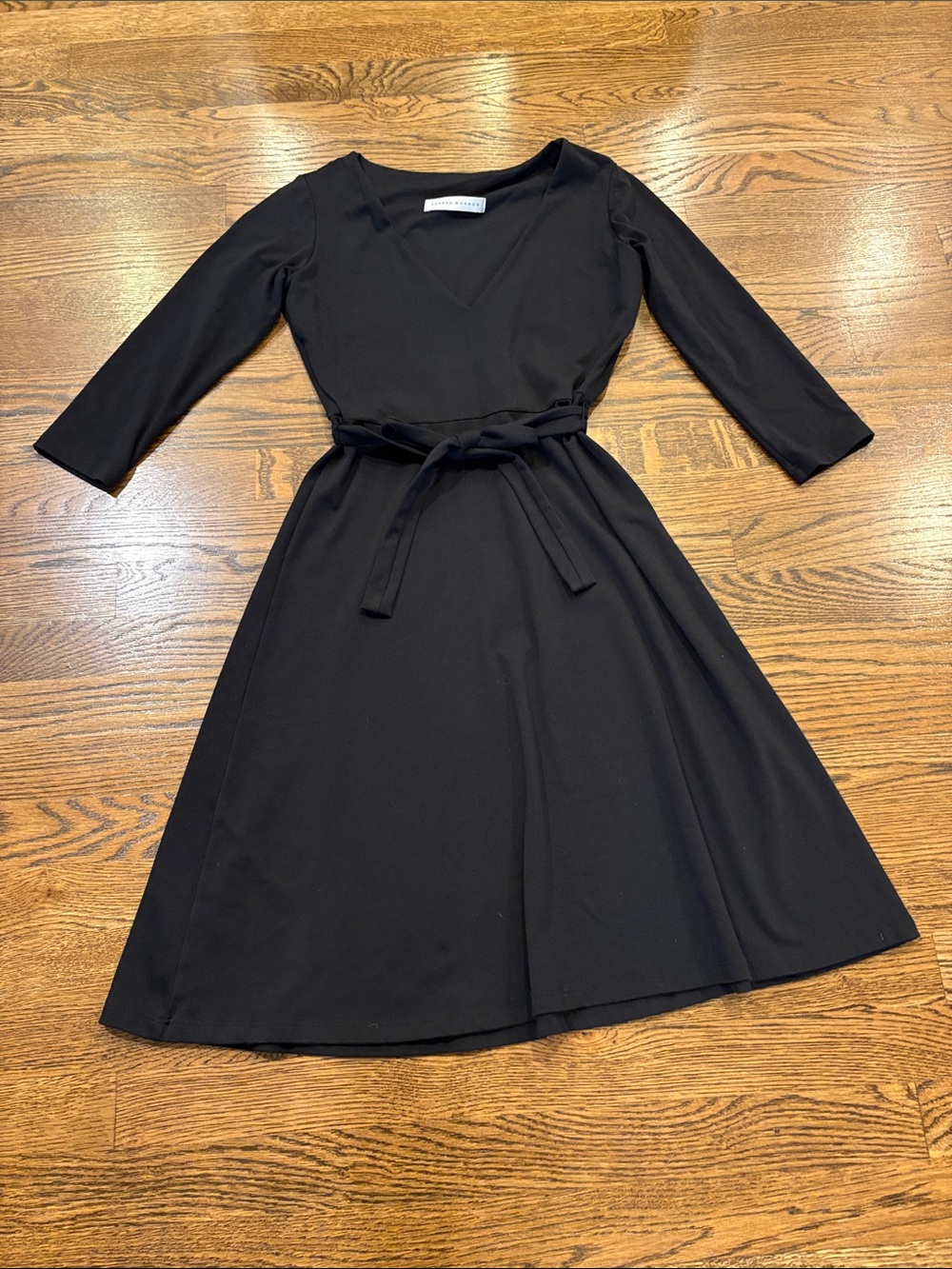 Susana Monaco Women's Black V-Neck Belted A-Line Dress, S